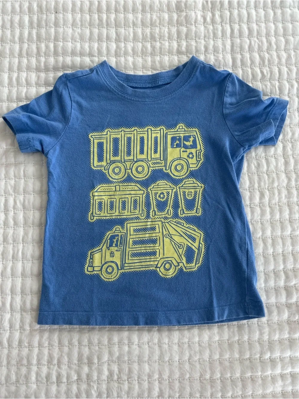 Bundle of toddler graphic tee, 4T